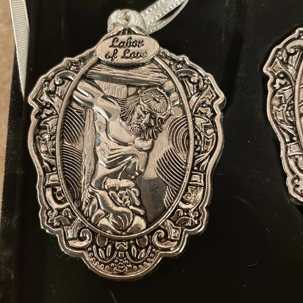 Messiah Collection Metal Silver Plated Christmas Ornaments‎ in Original Box 5 PC
